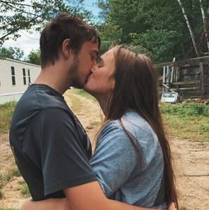 Meet your Posher, Mackenzie